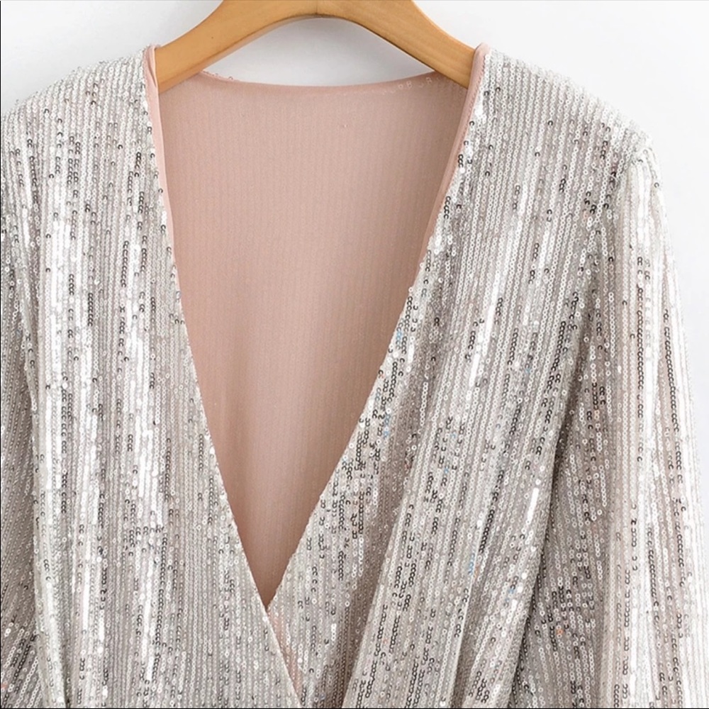 Sequined Robe Dress Silver Size L - Picture 15 of 16